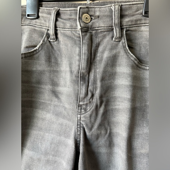 AEO Distressed Gray Women Jeans - Picture 5 of 7
